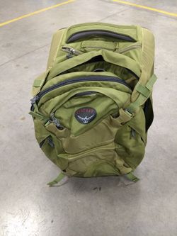 Osprey Meridian Wheeled Carry on Luggage 60L Daypack Backpack