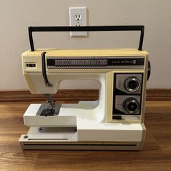 New Home SL-2022 Sewing Machine For Parts 