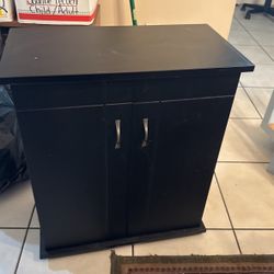 Cabinet stand/fish tank or television