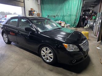 2009 Toyota Avalon XLS