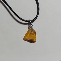 amber necklace 