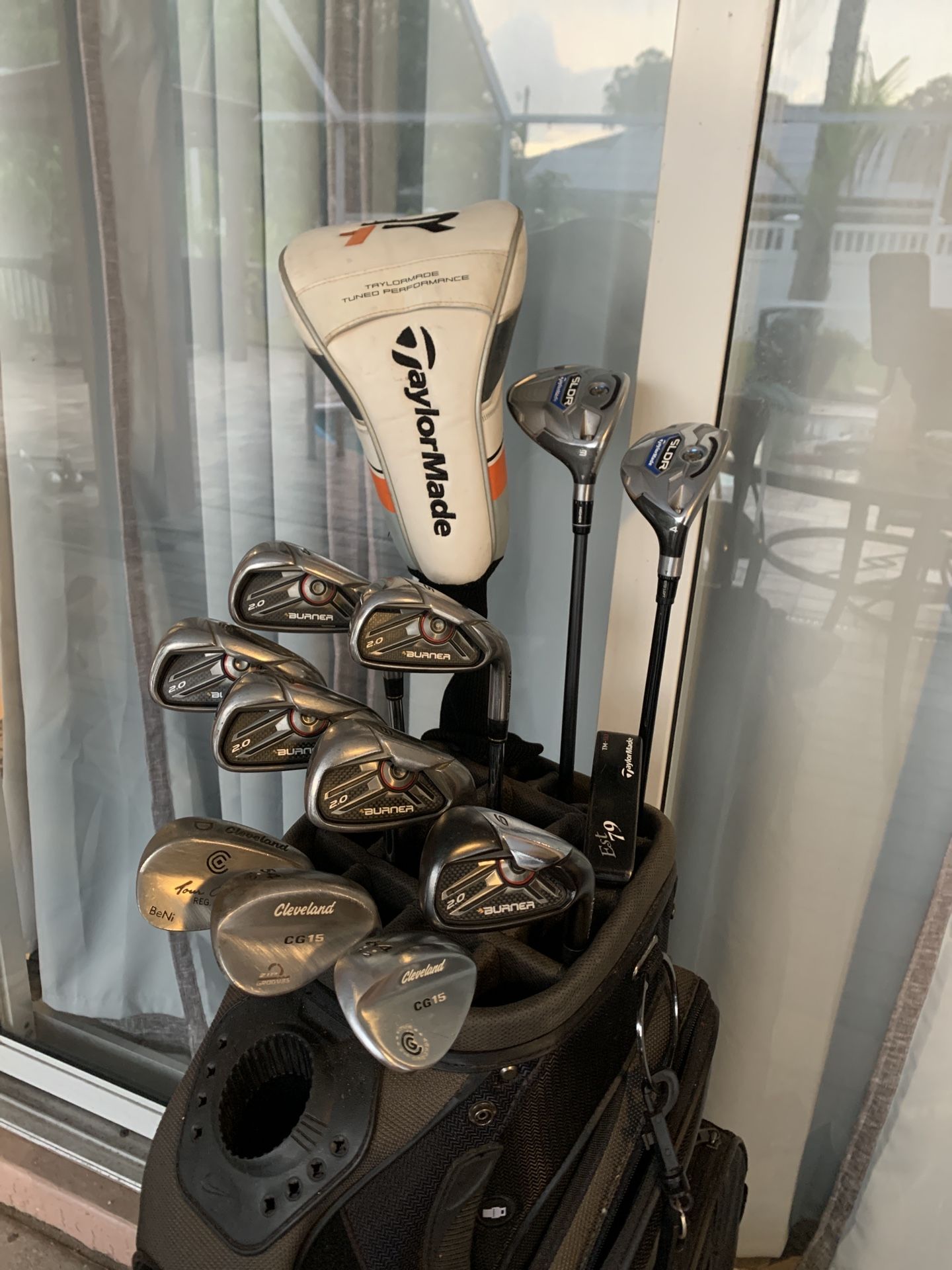 TaylorMade Complete Golf Club Set 