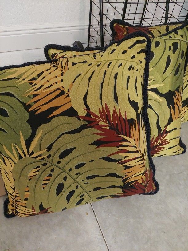 3 GORGEOUS PILLOWS