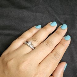 💎 Luxury Floral Diamond Accent Ring | Elegant & Timeless ✨