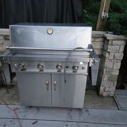Members mark natural gas grill