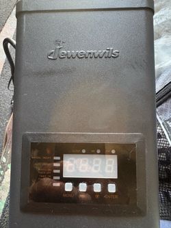 Dewenwills. Outdoor low-voltage transformer.