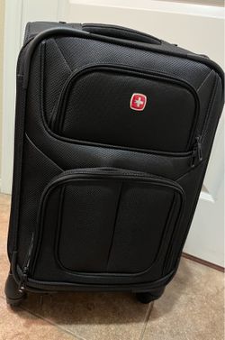 Swiss gear suitcases