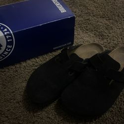 black Birkenstock clogs 