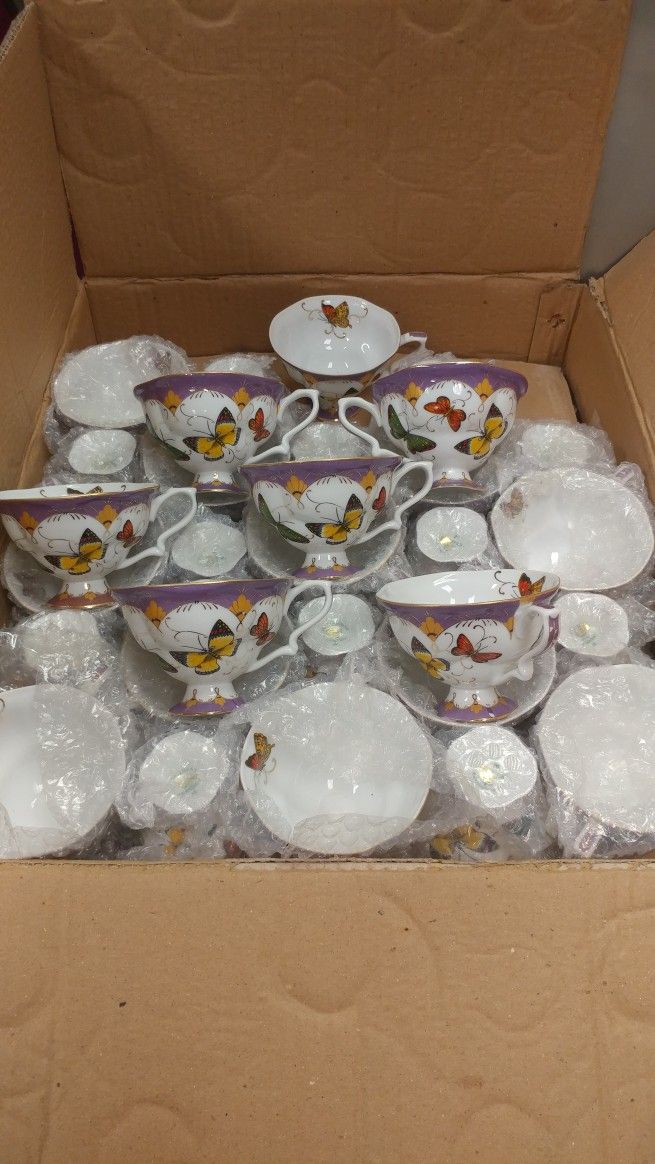 Porcelain Tea / Coffee Cup _ $2 = 1 cup ( NEW ) butterfly