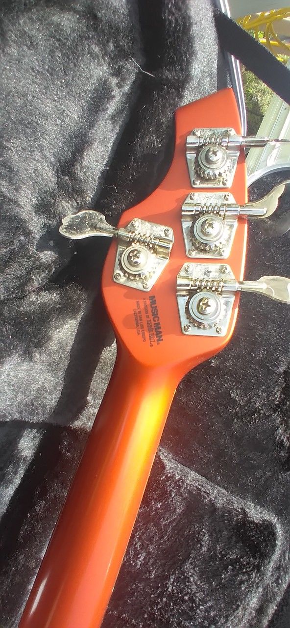 Musicman Bongo 4-String