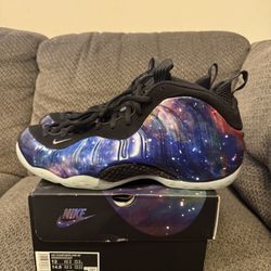 Nike Foamposite Galaxy Size 13 