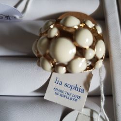 Lia Sophia, New Ring