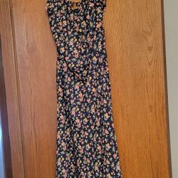 Forever 21 Black Floral Maxi Dress