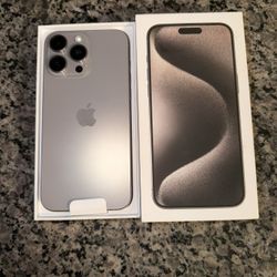 iPhone 15 PRO MAX (UNLOCKED Sim)