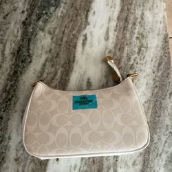 One To One White Designer Bag For Ladies