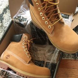 6” Timberlands Sz 9.5
