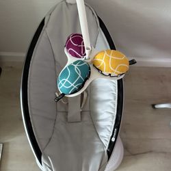 4MOMS BABY SWING 