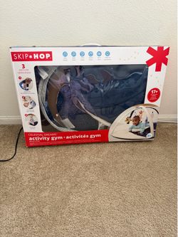 SKIP HOP activity gym