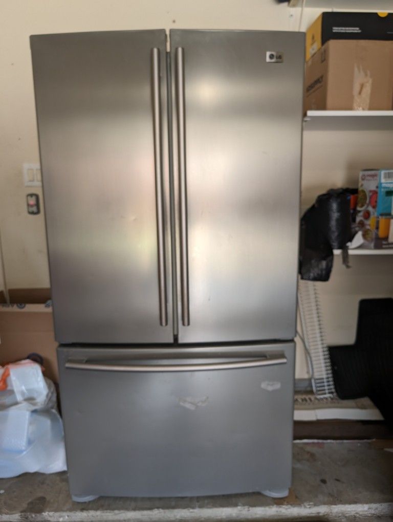 25 cubic Feet LG French Door Refrigerator