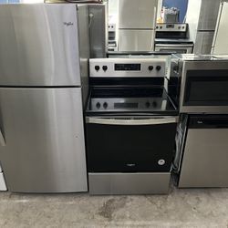 Stainless Steel Kitchen Appliance Set 