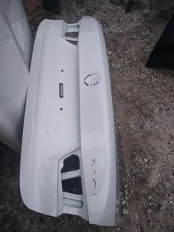 Bmw 330 I Rear trunk lid