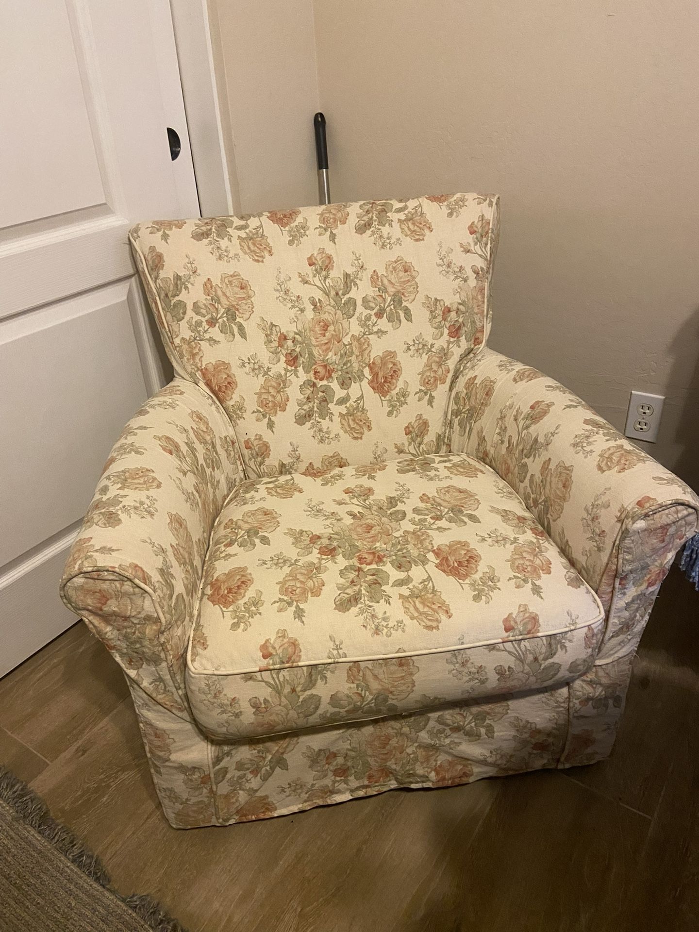 Floral Slip Cover Swivel Chair – $40 (Must Go!)