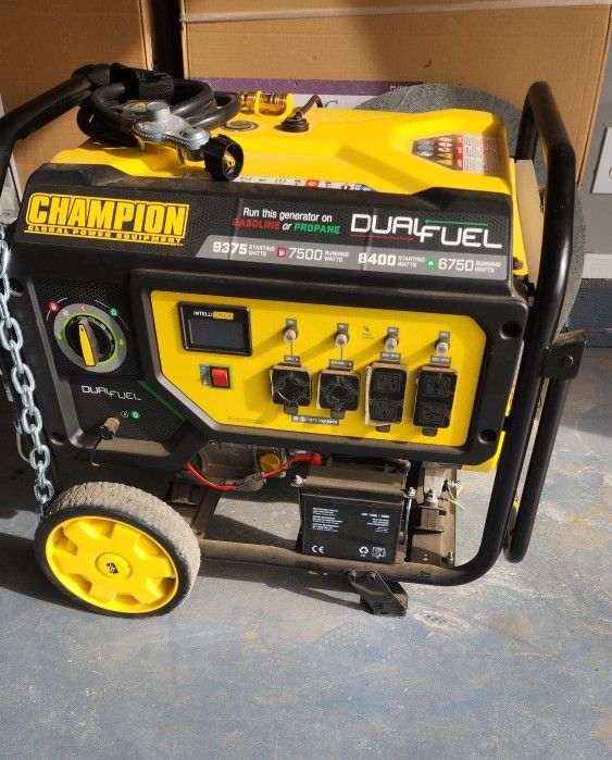 BRAND NEW NEVER USED 9375 Watt Champion Generator