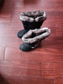Black  Winter Boots size 7 1/2