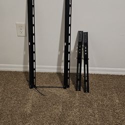 70in TV Wall Mount