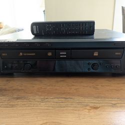Sony RCD-W500C CD Player And DVD Player