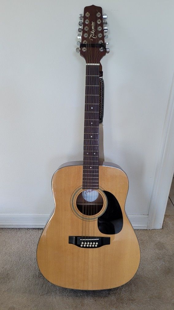 Takamine G335 12 string Acostic Guitar
