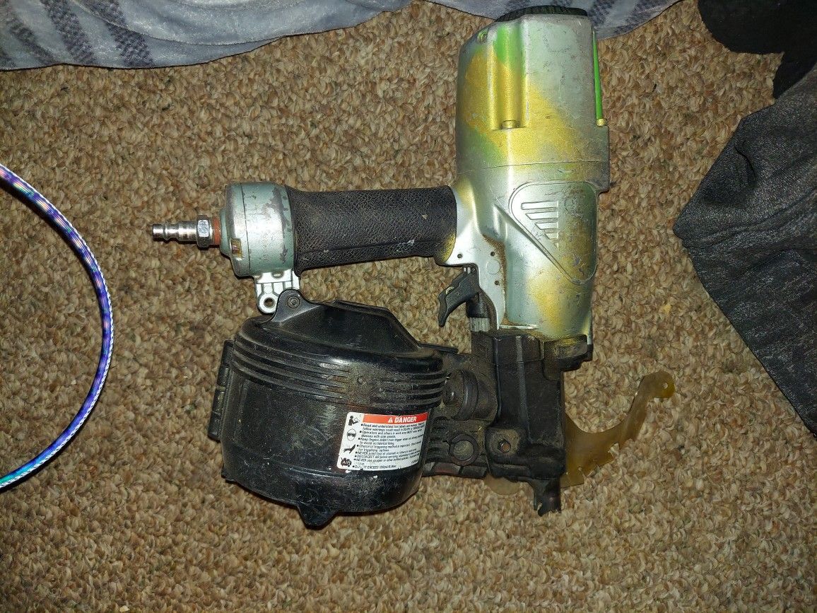 Hitachi Nv75ag NV 75ag 3" Coil Nailer for Sale in Federal Way, WA OfferUp