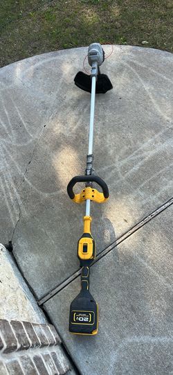 DEWALT GUIRA 20 VOLT $150