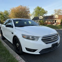 2018 Ford Taurus