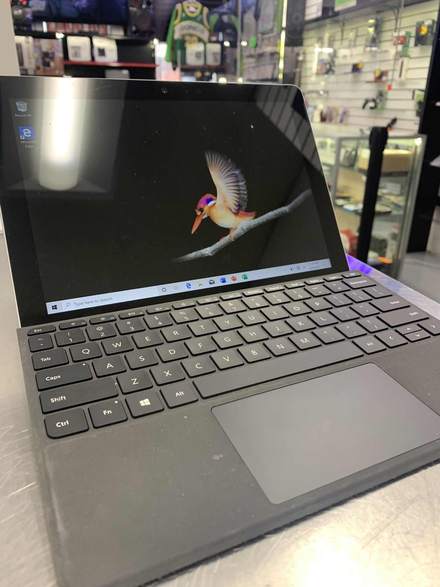 Microsoft surface go tablet 102788
