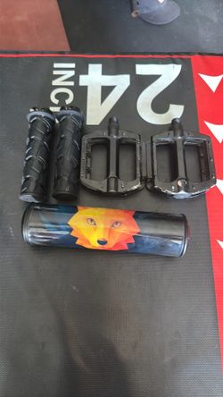 Macfox petals grips and bar pad