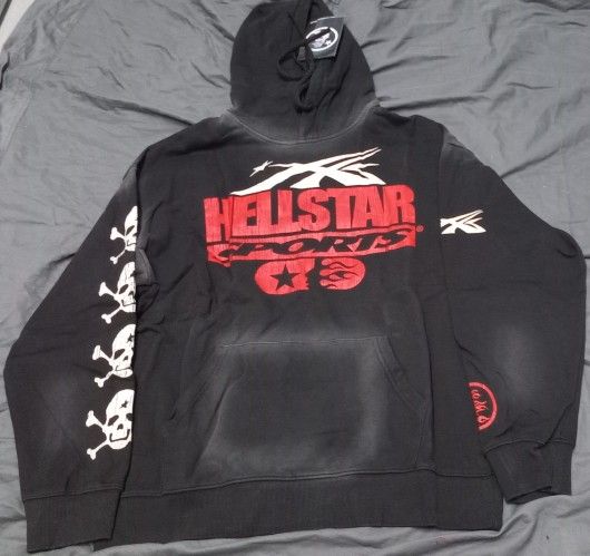 Hellstar Men's Hoodie Size LARGE