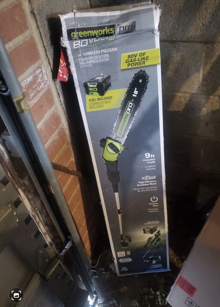 GREENWORKS 10" PRO POLE SAW....80 Volts