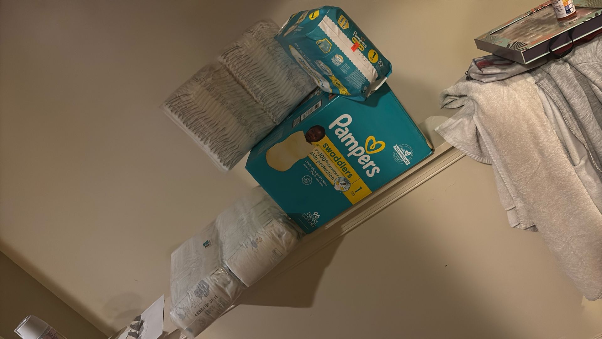 Pampers