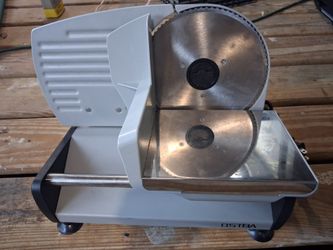 OSTBA Electric Meat Slicer with 7.5" Stainless Steel Blades, 150W Model: SL518-1.
120V~ 60Hz 150W
