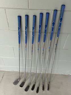 Women's Nomad Performance Plus Golf Iron Set 4-9, L Flex Steel Shafts, New Grips