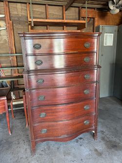 Dresser