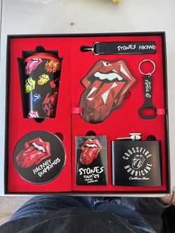 Rolling Stone Tour ‘24 VIP SET