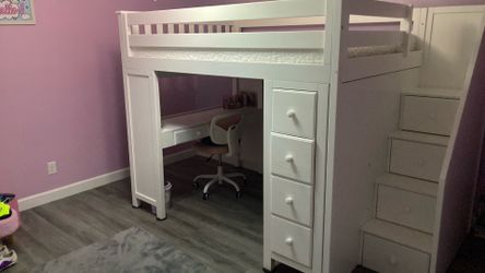 Full size loft bed
