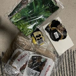 Party decorations - Mickey Mouse safari