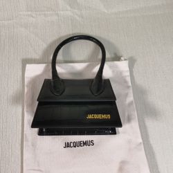 Jacquemus Le Chiquito Medium Bag