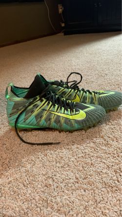 Men’s Nike football cleats size 10.5