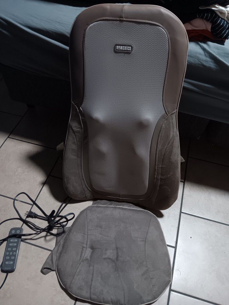 Quad Shiatsu Massage Chair With Heat