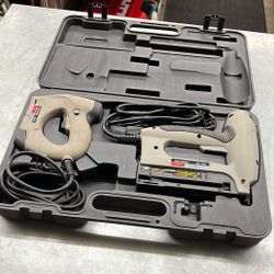 Task Force 18g 2pc Electric Brad Nailer Kit