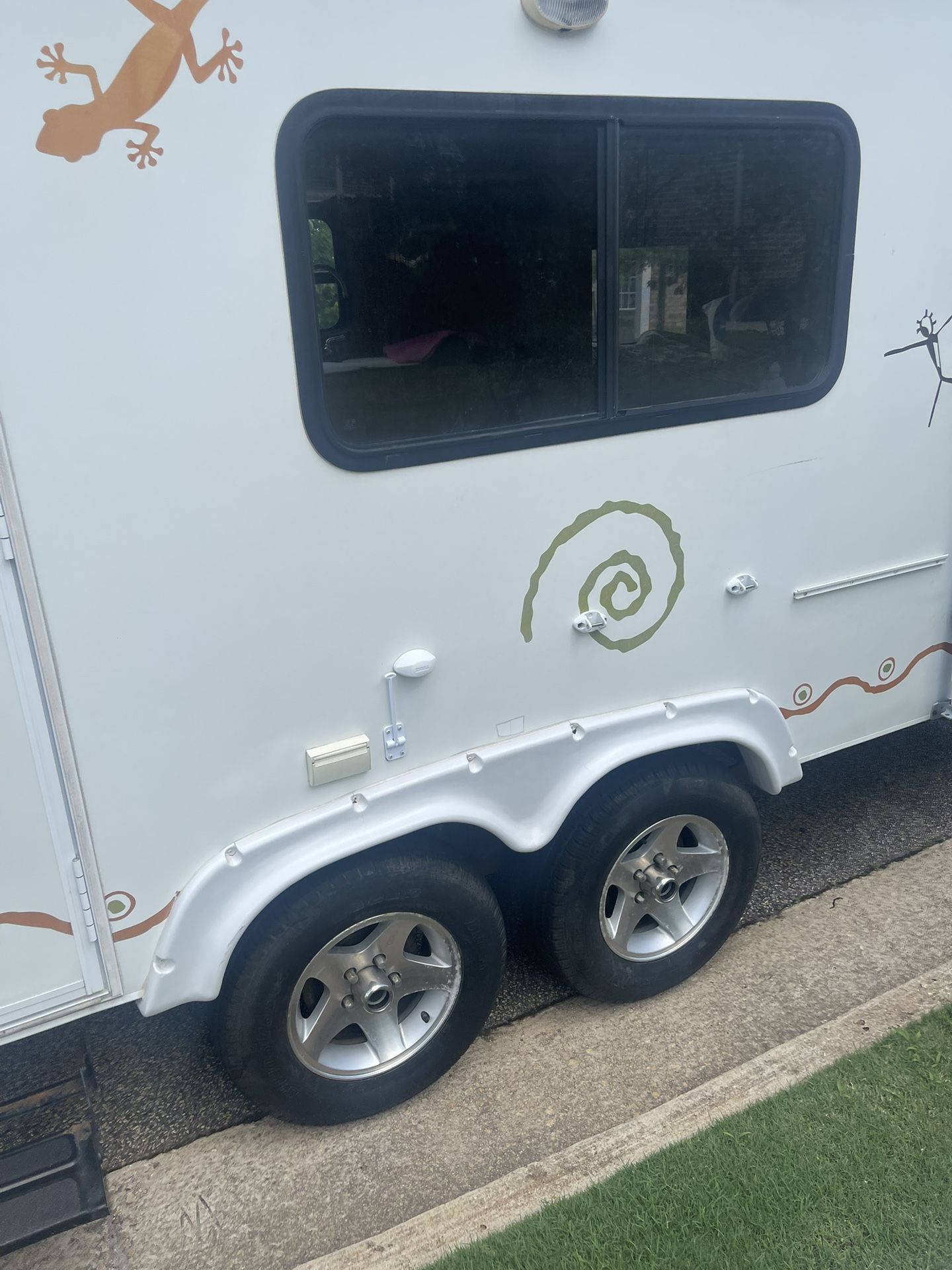 Dutchmen Eco Camper